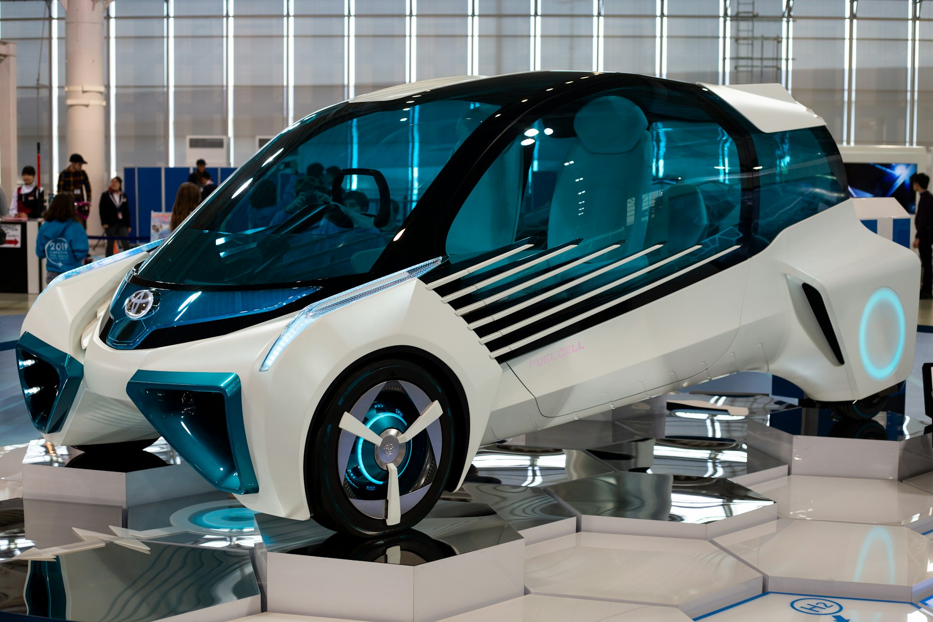 Hybrid Mobility: Integrating Micromobility and Car Sharing for Urban Transportation Solutions