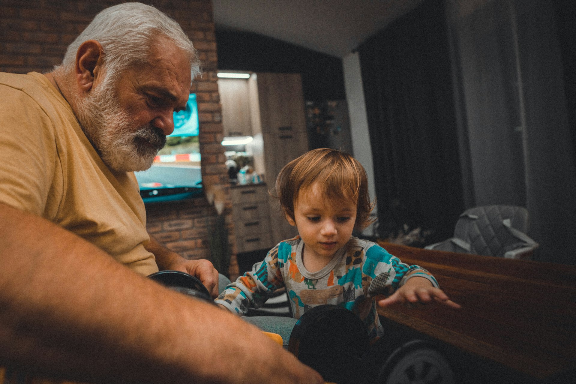 Modern Grandparents: Evolving Roles and Lasting Impact in Today's Families