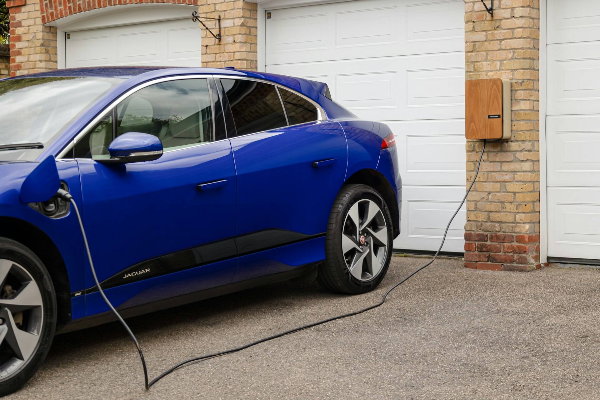 A Comprehensive Guide to Electric Vehicle Charging Subscription Models: Options, Benefits, and How to Choose