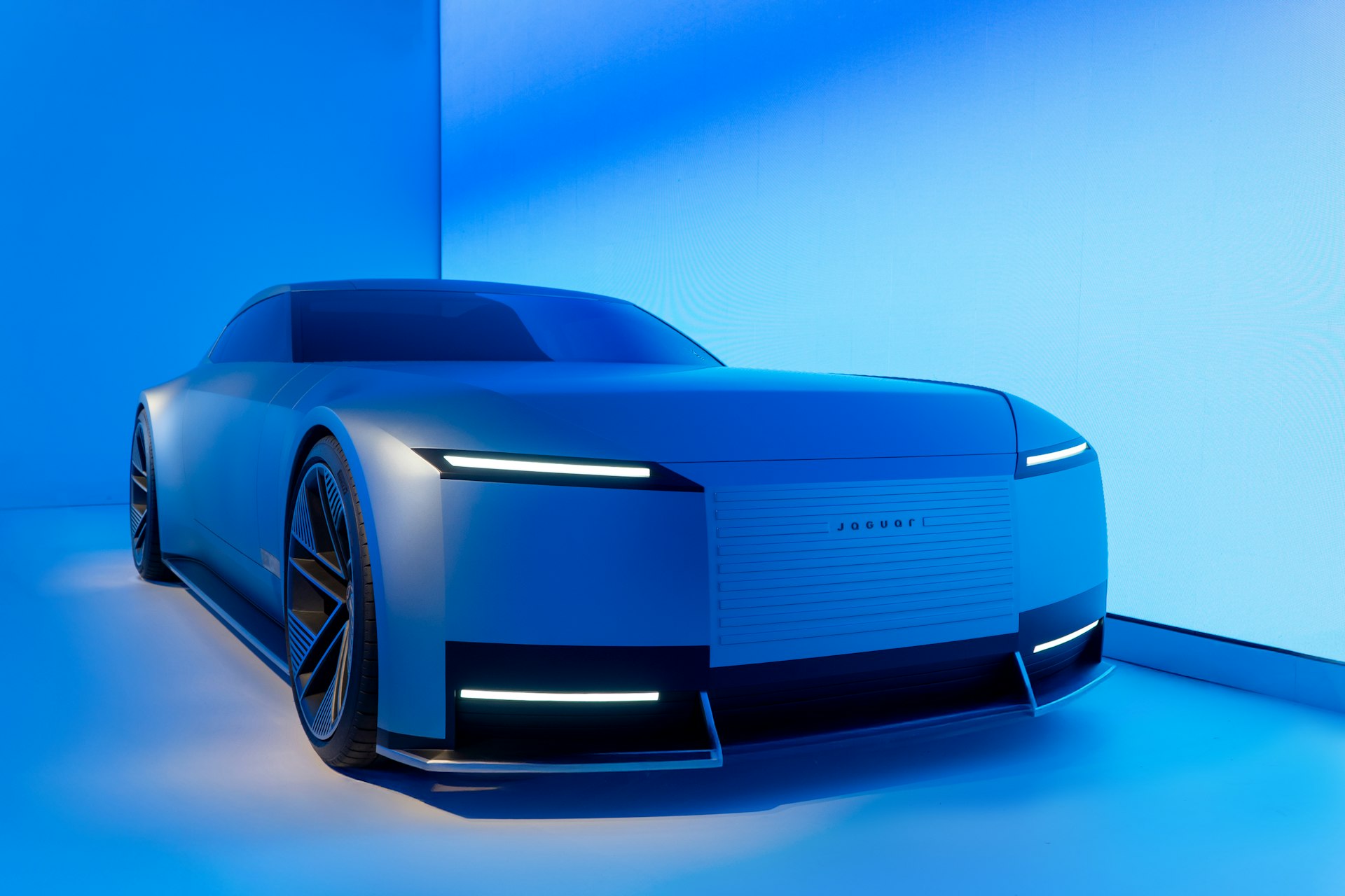 Smart Manufacturing Trends Transforming the Automotive Industry in 2025