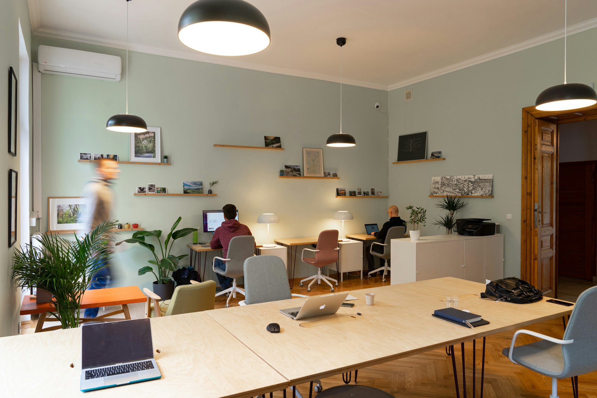 Unlocking the Benefits of Co-Living Spaces for Young Professionals